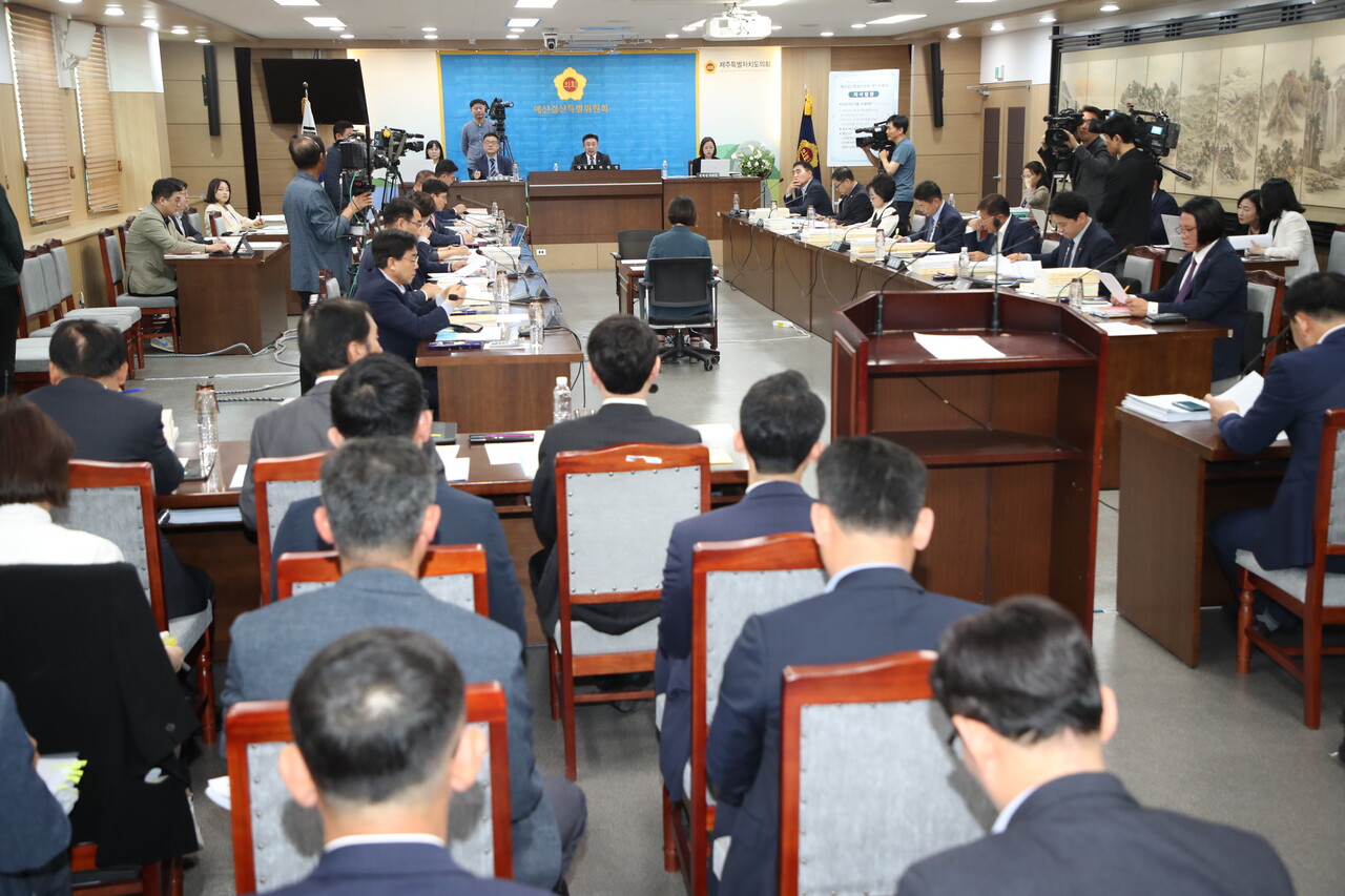 ▲ 제주특별자치도의회 예산결산특별위원회 모습(사진-제주도의회)ⓒ일간제주