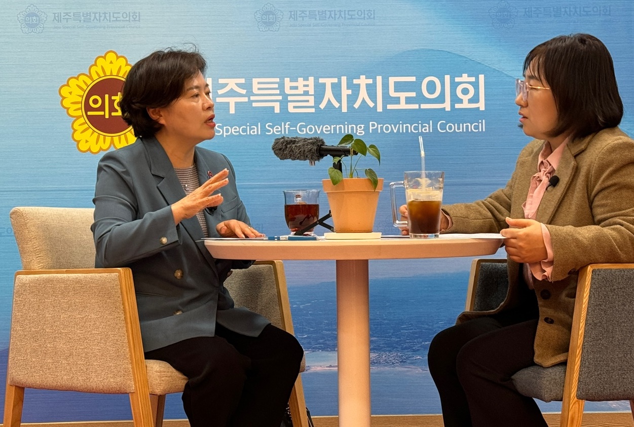 ▲ 제주도인터넷신문방송기자협회, 3월 25일 조국혁신당 비례대표 9번 배정 제주도 출신 정춘생 후보 인터뷰 진행ⓒ일간제주