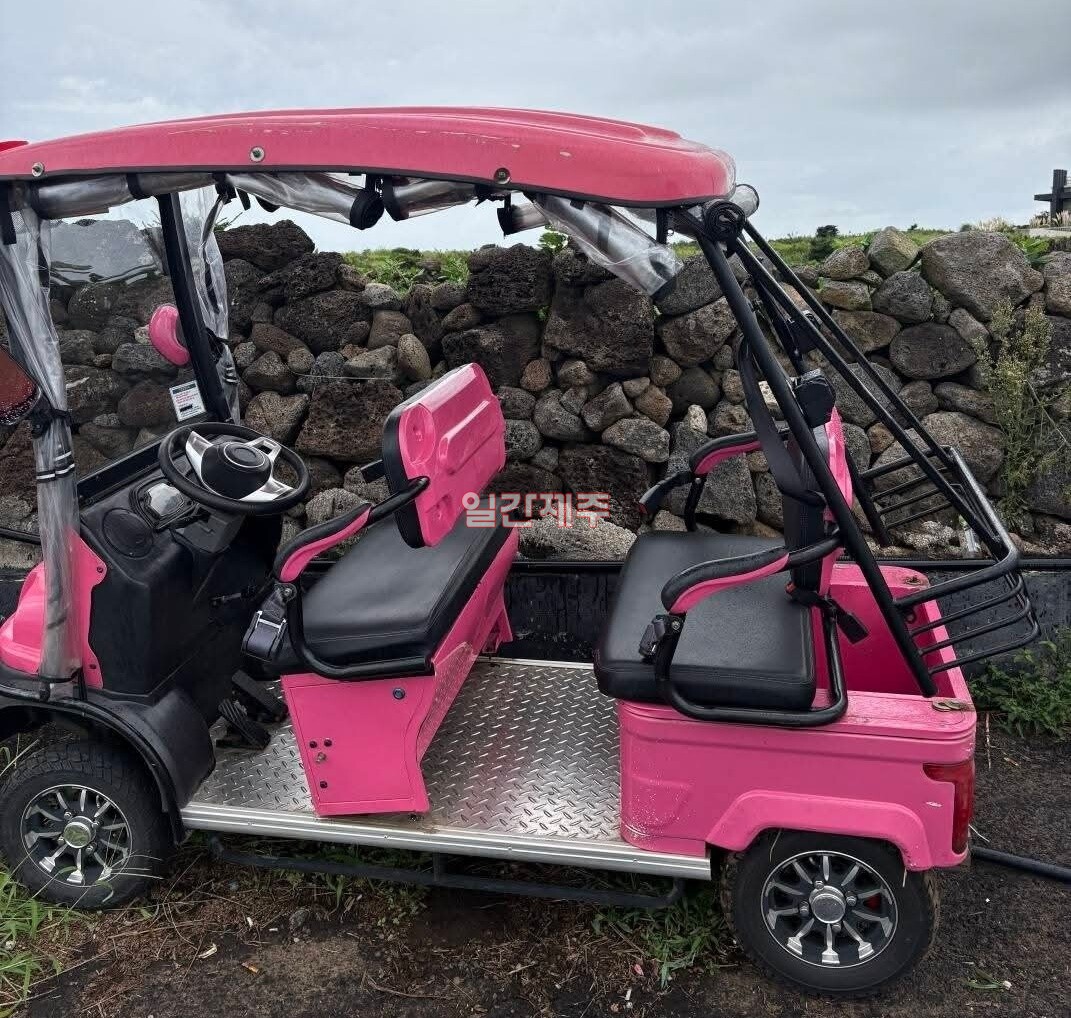 ▲ 우도에서 불법대여차량 사고 모습(사진- - 제보자)(ⓒ일간제주