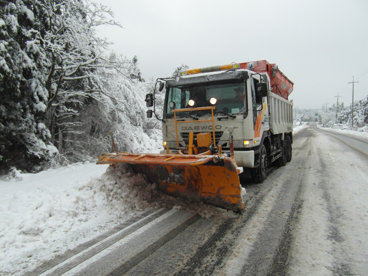 ▲폭설 재설 장비(사진-제주도) ⓒ일간제주